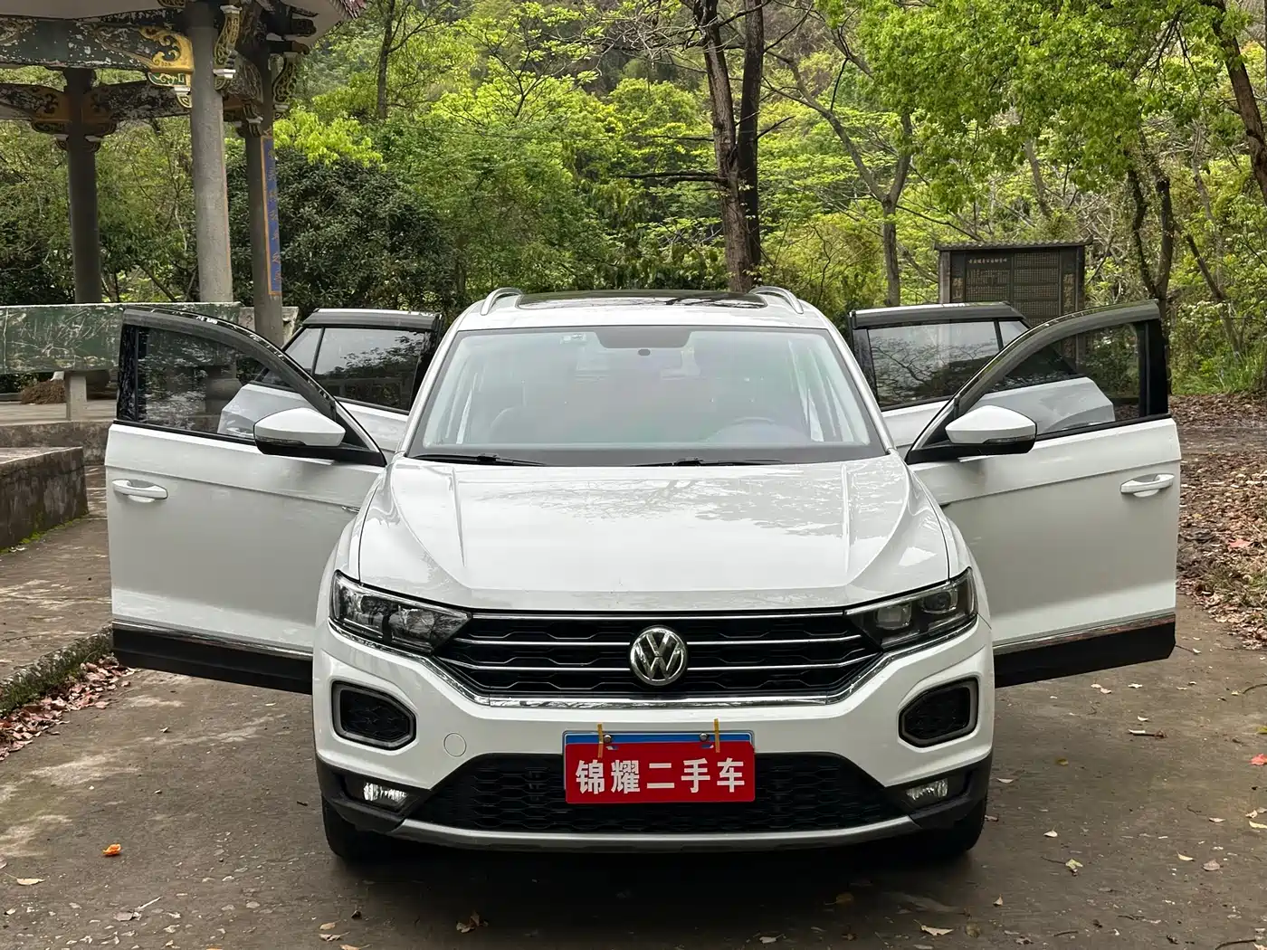 Volkswagen T-ROC 2019 280TSI DSG 2WD Luxury Type China VI фото 26