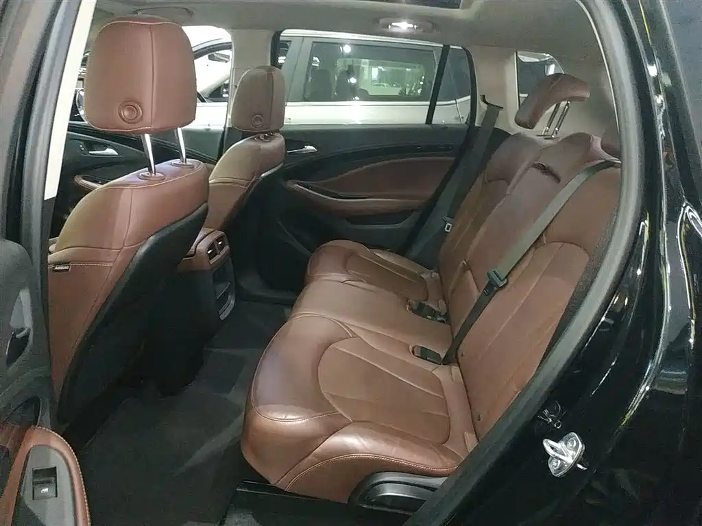 Buick Envision Plus 2020 20T FWD Luxury фото 17