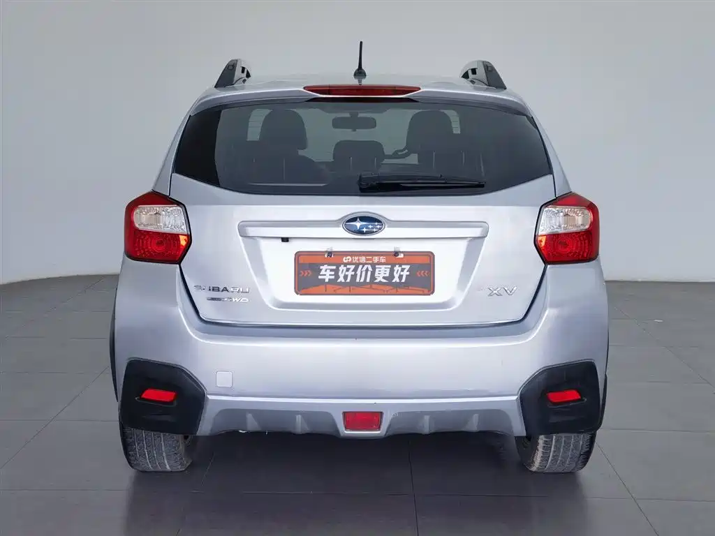 Subaru XV 2012 2.0i Luxury Edition фото 4