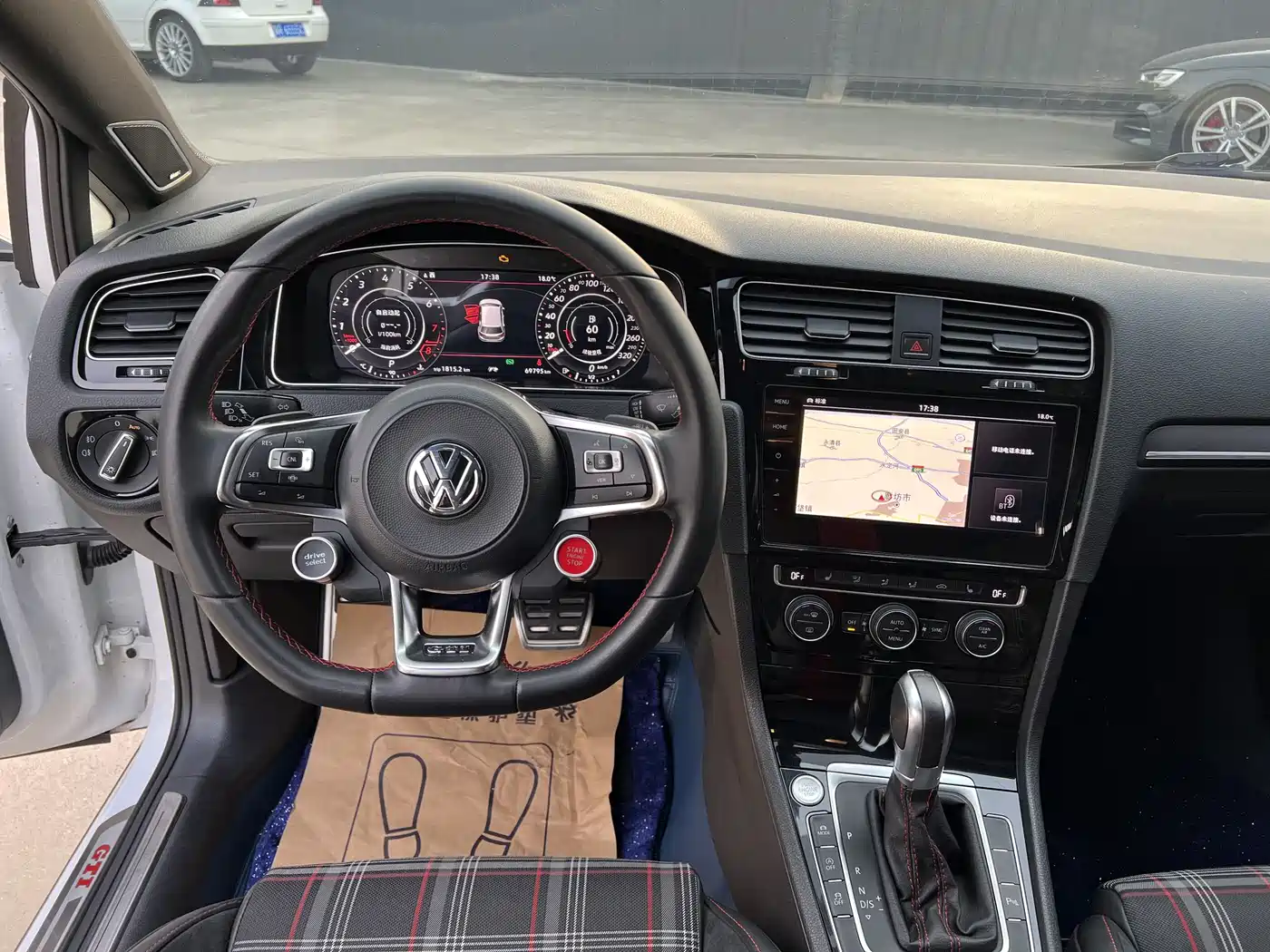 Volkswagen Golf GTI 2019 2.0TSI GTI (China V) фото 7