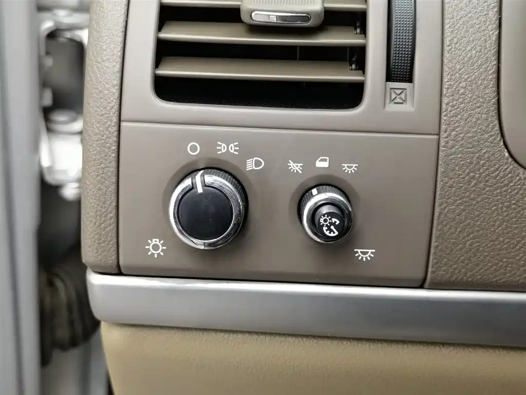 Buick GL8 2014 2.4L Classic Edition фото 21