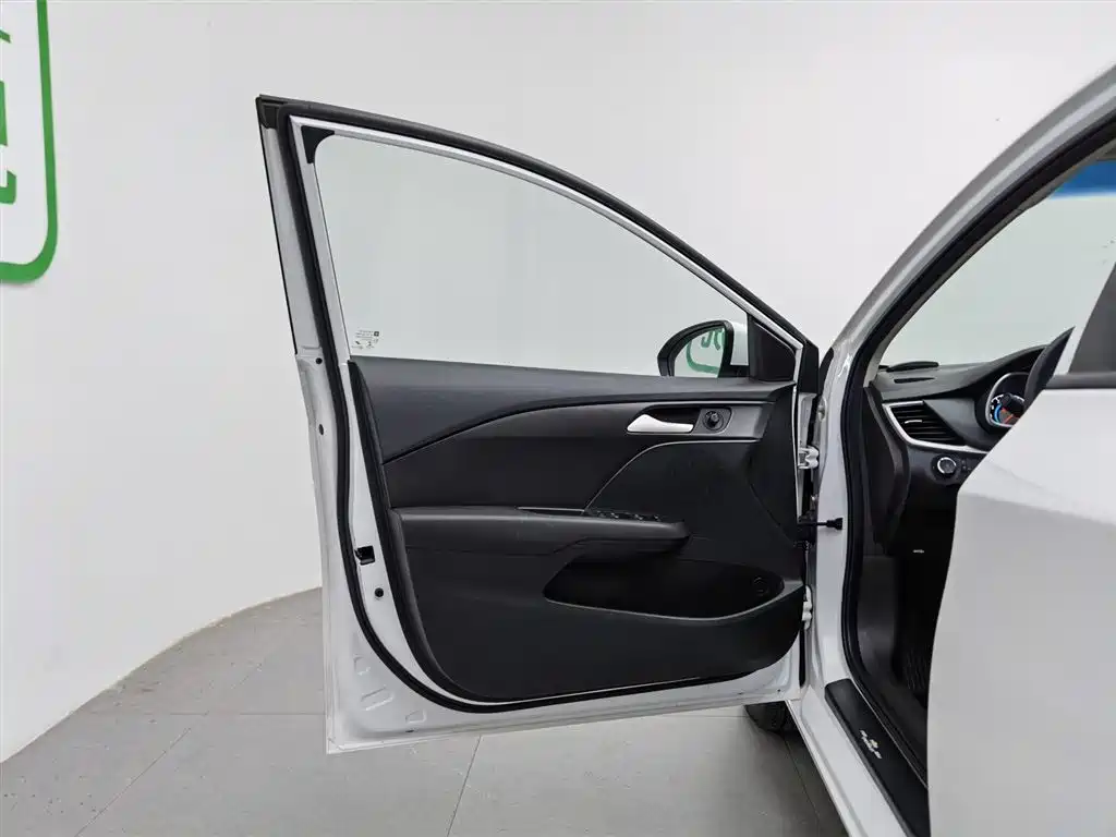 Chevrolet Cavalier 2019 320 Auto Sunroof Enjoyment Edition фото 8
