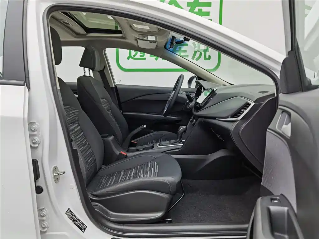Chevrolet Cavalier 2019 320 Auto Sunroof Enjoyment Edition фото 23