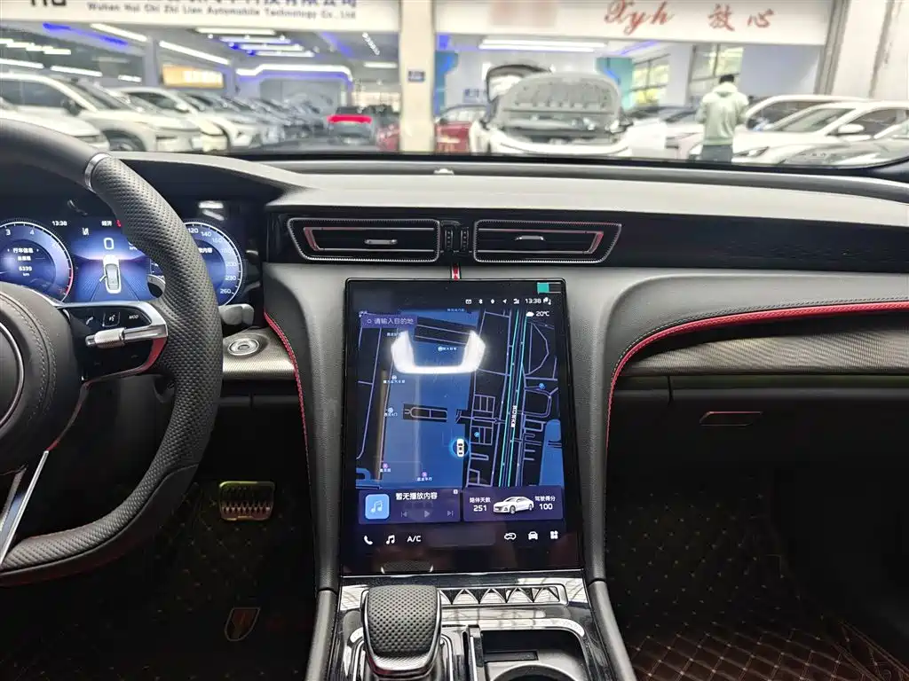 Hongqi H6 2024 Model 2.0T Fashion Edition фото 6