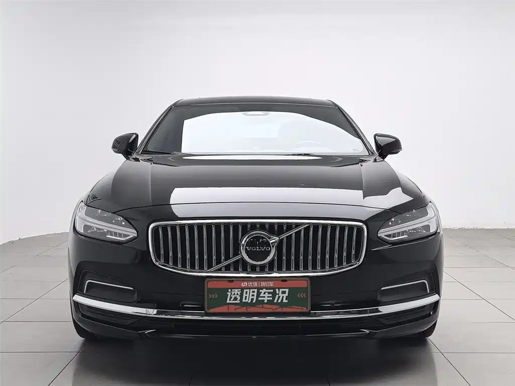Volvo S90 2023 B5 Intelligent Vision Luxury Edition фото 3