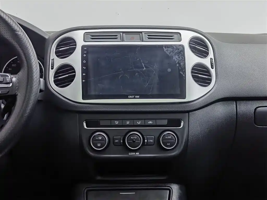 Volkswagen Tiguan 2017 300TSI Automatic 2WD Silk Road Comfort Edition фото 12