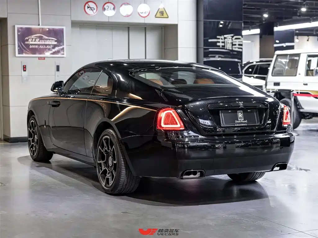 Rolls-Royce Wraith 2018 6.6T Black Badge фото 6