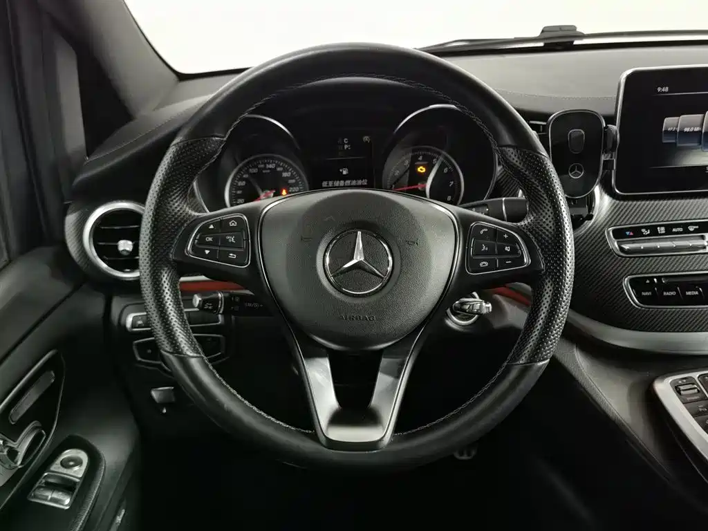 Mercedes-Benz V-Class 2018 V 260 AMG Sport Edition China V фото 11