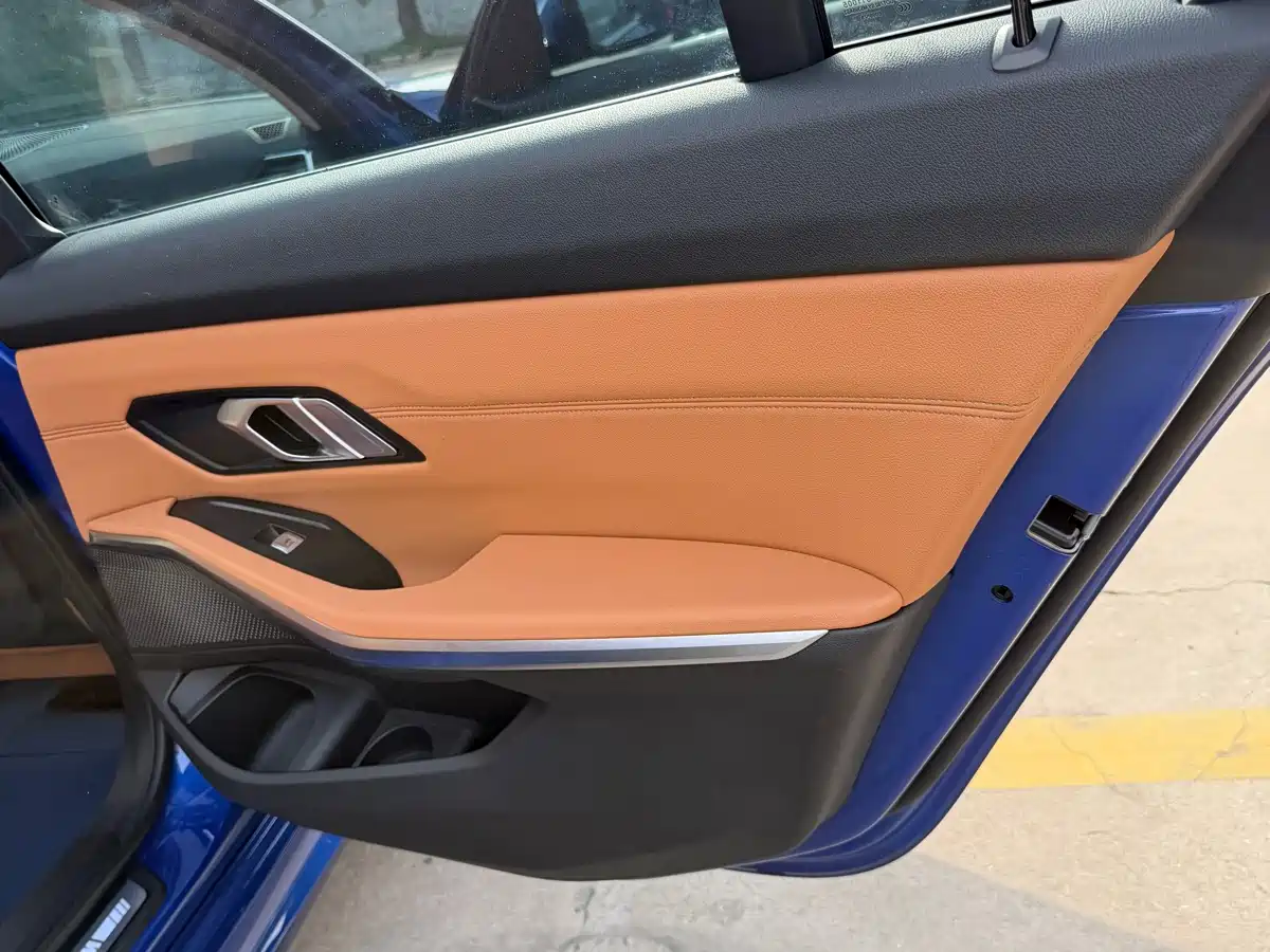 BMW 3 Series 2021 320Li M Sport Package фото 13