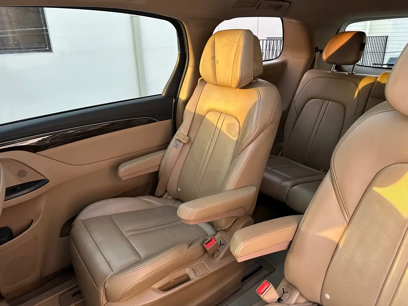 Buick GL8 2017 ES 28T Luxury China V фото 14