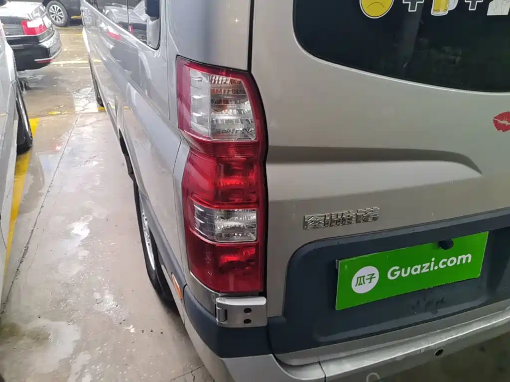 Foton Tuyano 2024 2022 2.8T Manual Tongtu Multi-purpose Extra Long Wheelbase Medium Roof Single Rear Tire 5/6/7/9-Seater F2.8NS6B177L