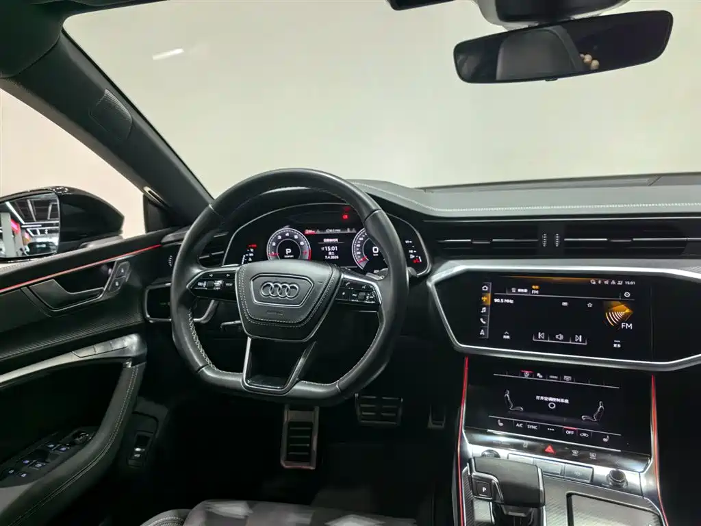 AUDI A7L