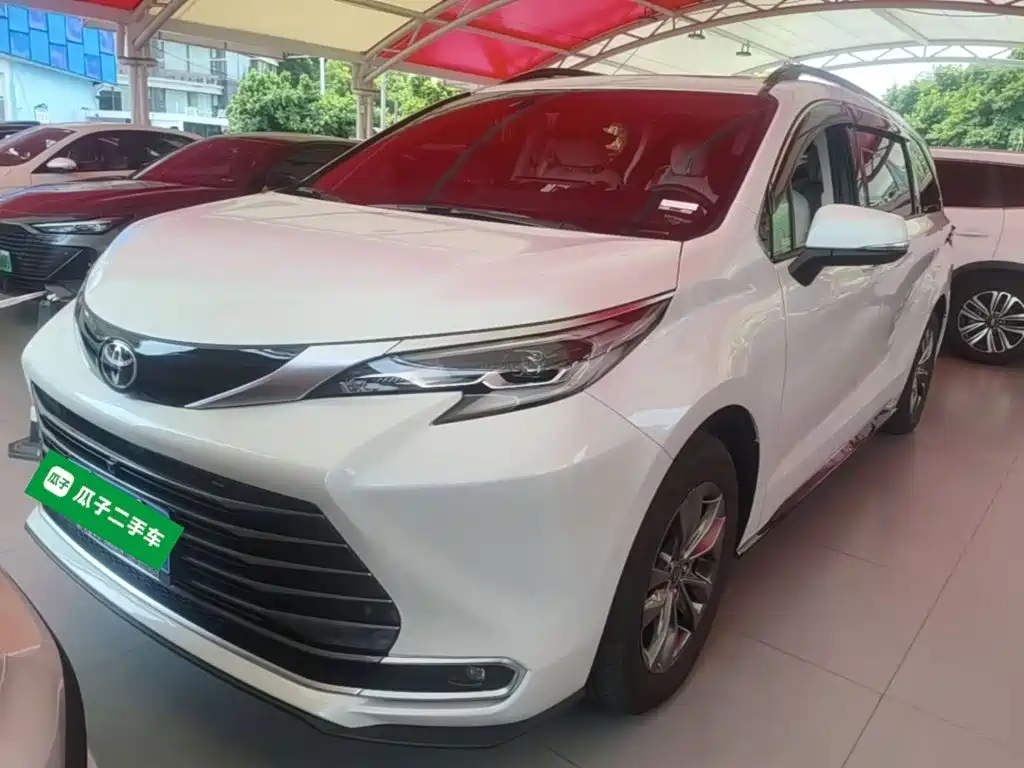 Toyota Sienna 2026 2026 2.5L Hybrid AWD Premium Edition