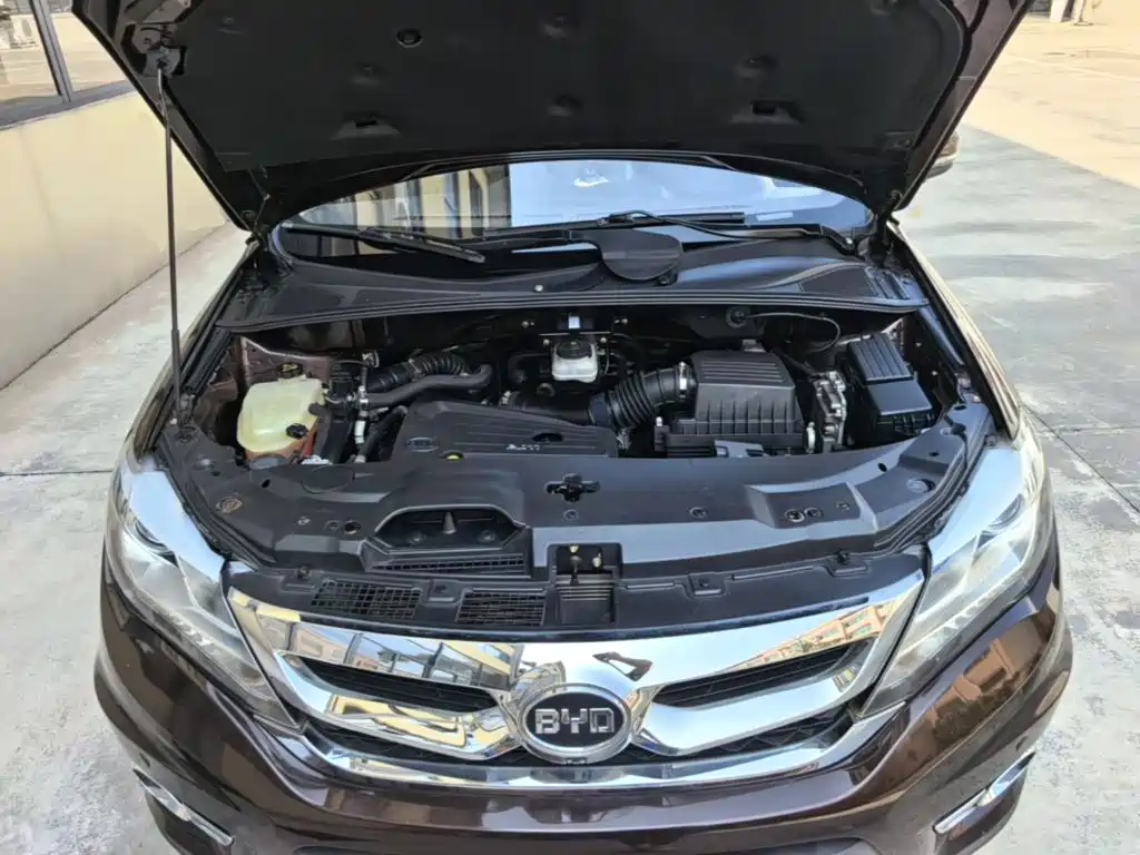 BYD S7 2015 2015 2.0T Automatic Premium