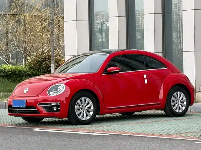 VOLKSWAGEN BEETLE