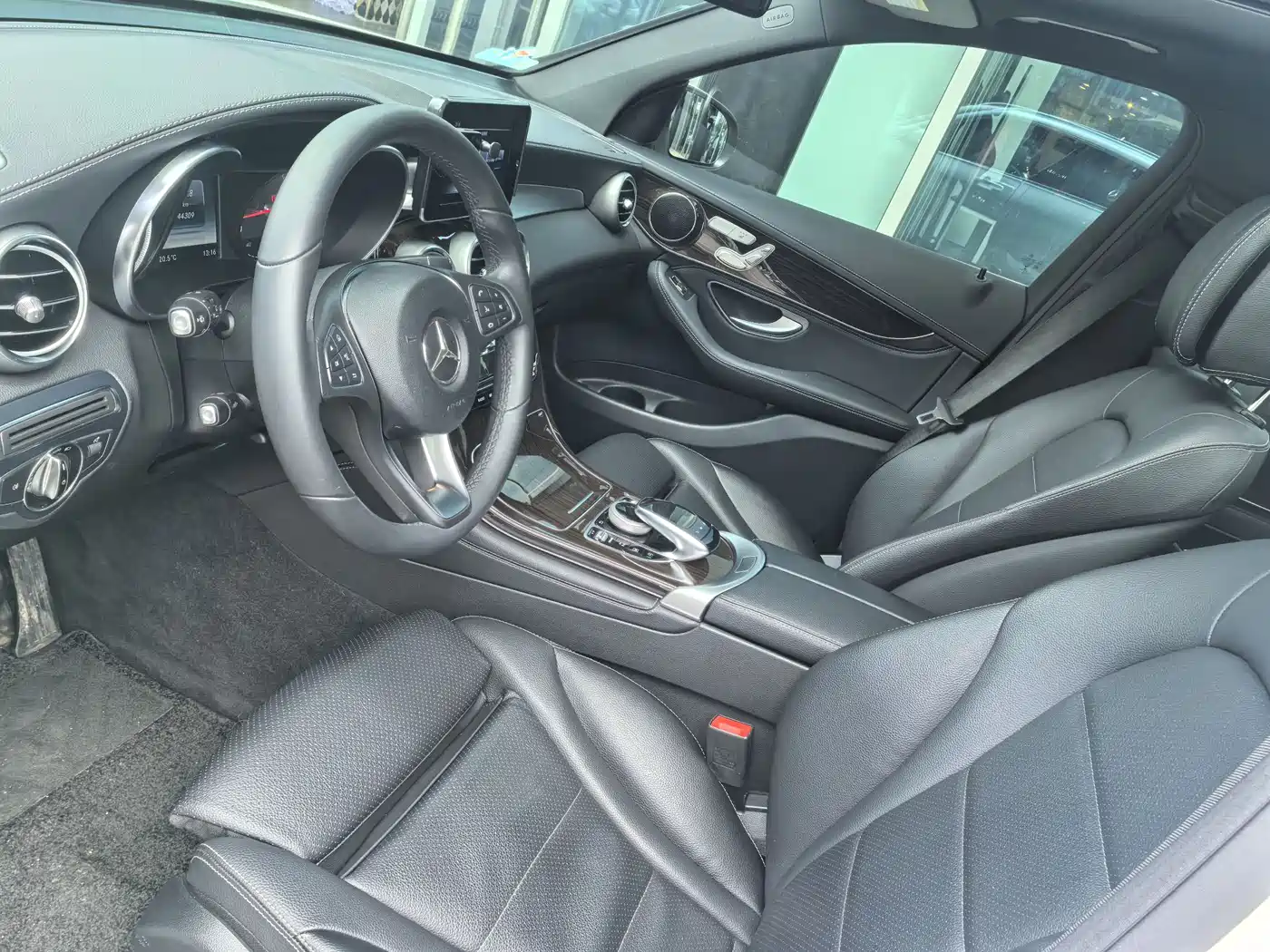 Mercedes-Benz GLC 2017 GLC 260 4MATIC Dynamic фото 11