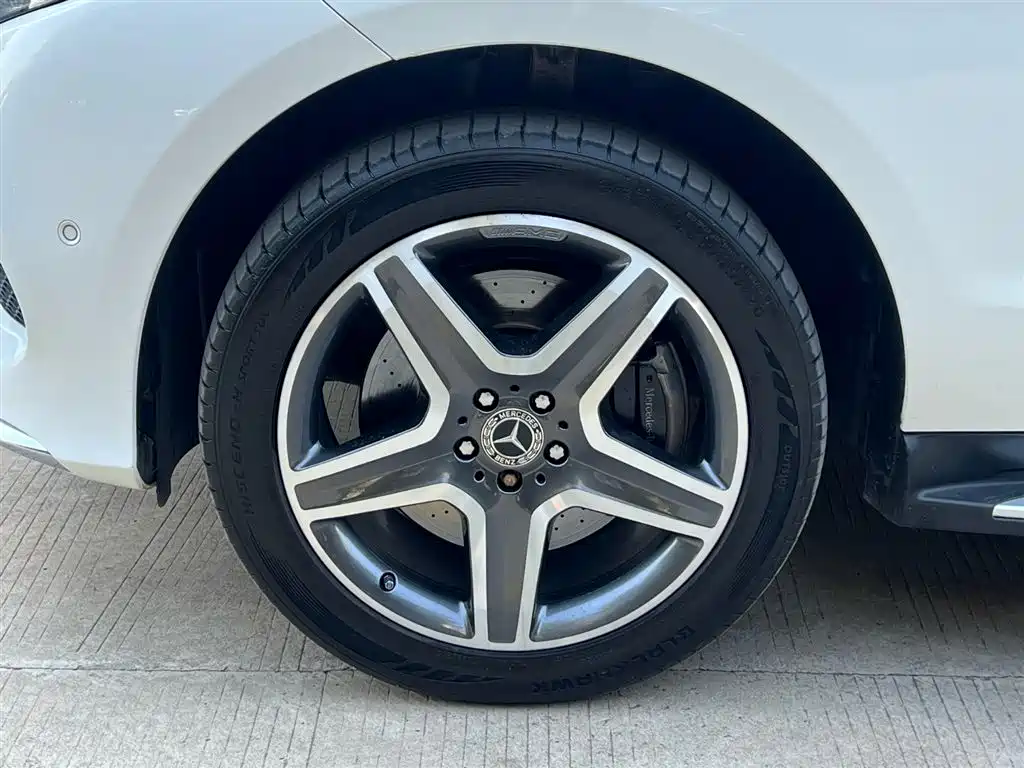 Mercedes-Benz GLE 2016 GLE 400 4MATIC фото 23