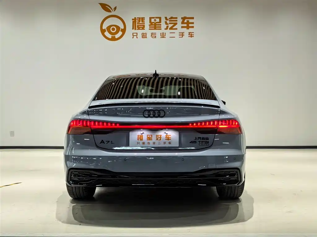 AUDI A7L