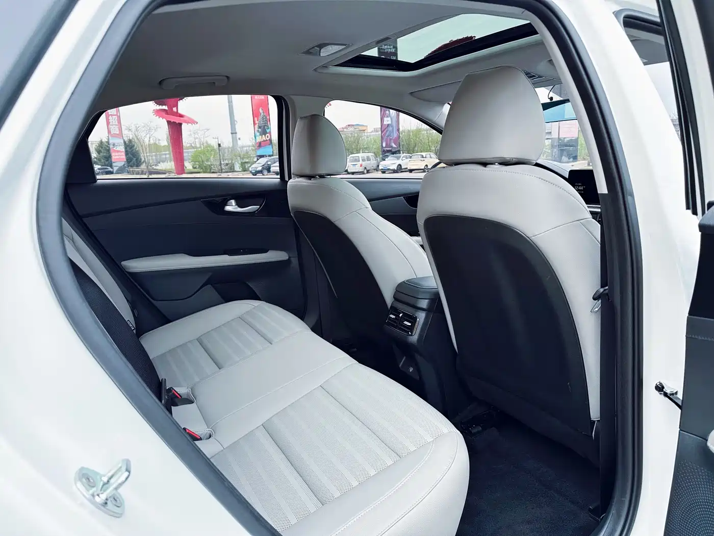 Kia K3 2023 2023 Model 1.5L CVT Luxury Edition