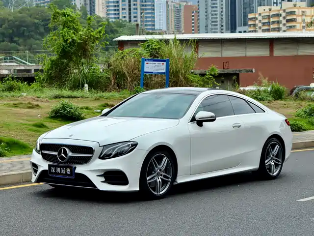 MERCEDES-BENZ E CLASS