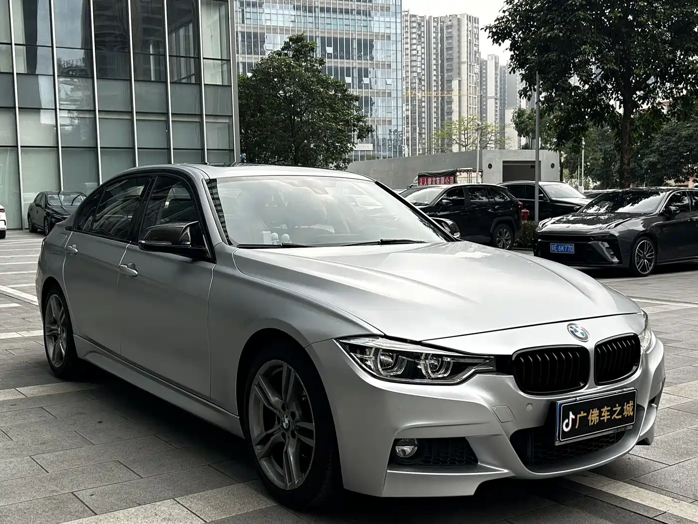 BMW 3 Series 2018 320Li M Sport Black Night Edition фото 3