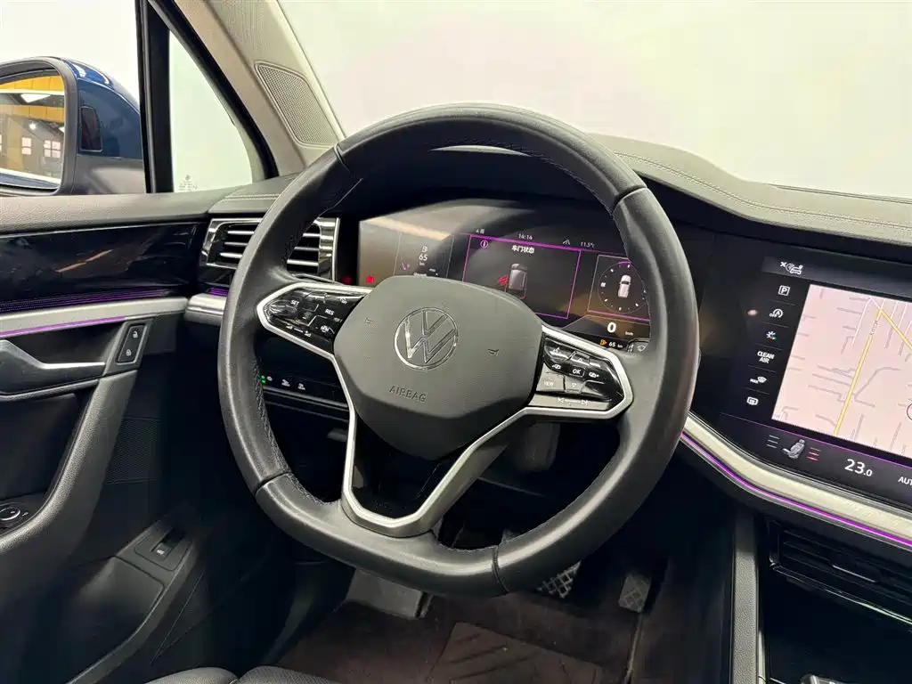 Volkswagen Touareg 2022 2.0TSI Rui Shang Edition фото 8