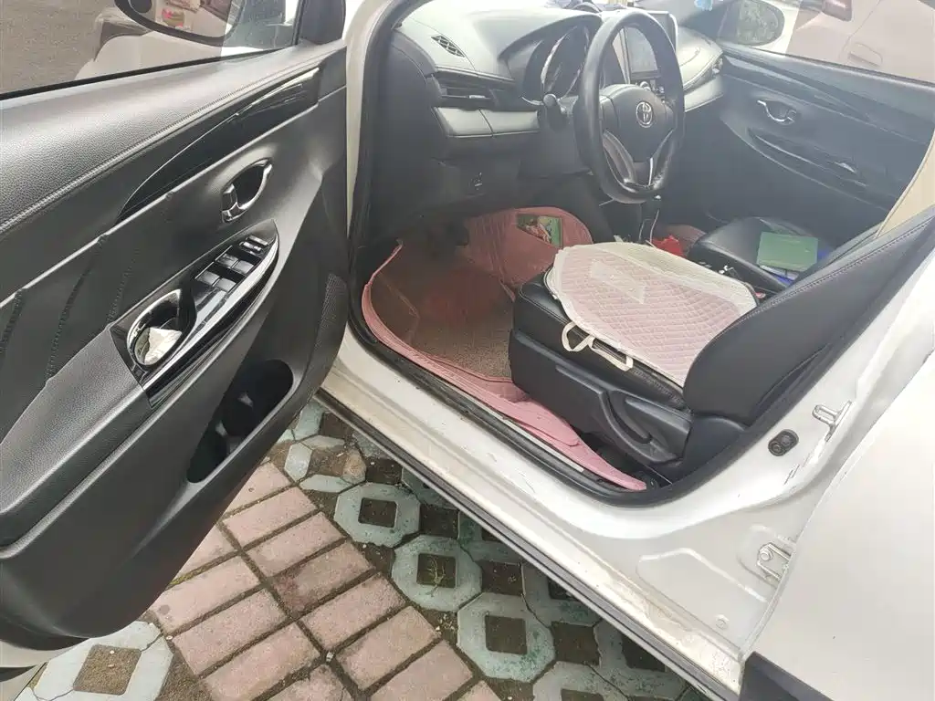 Toyota YARiS L Zhi Xuan 2020 Zhi Xuan X 1.5L CVT Luxury фото 14