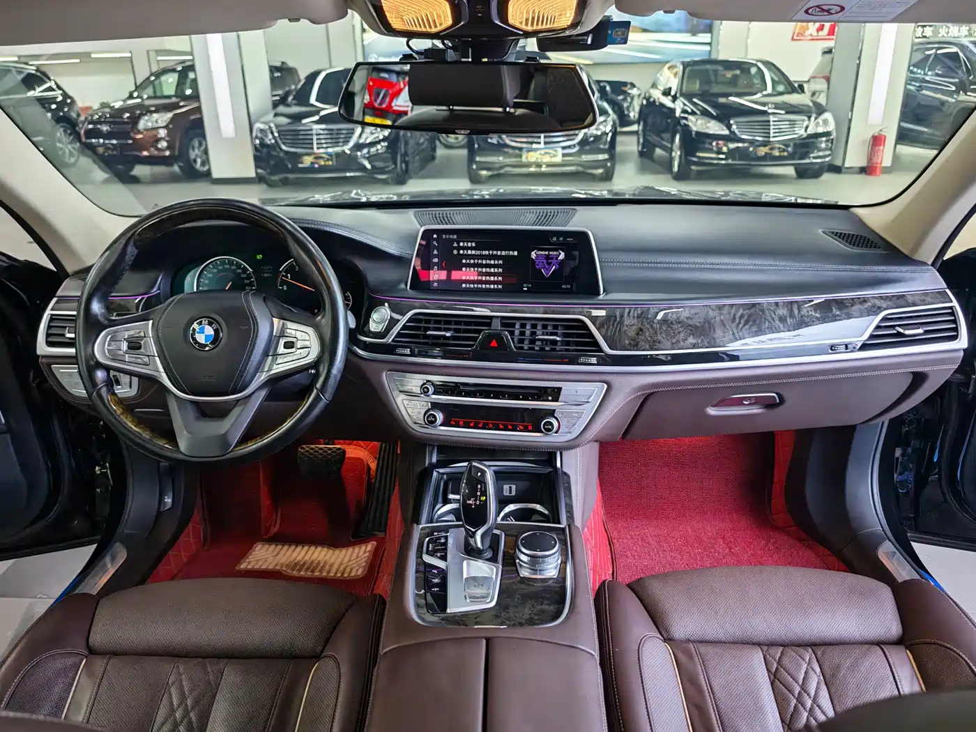 BMW 7 Series 2016 730Li Leading фото 9