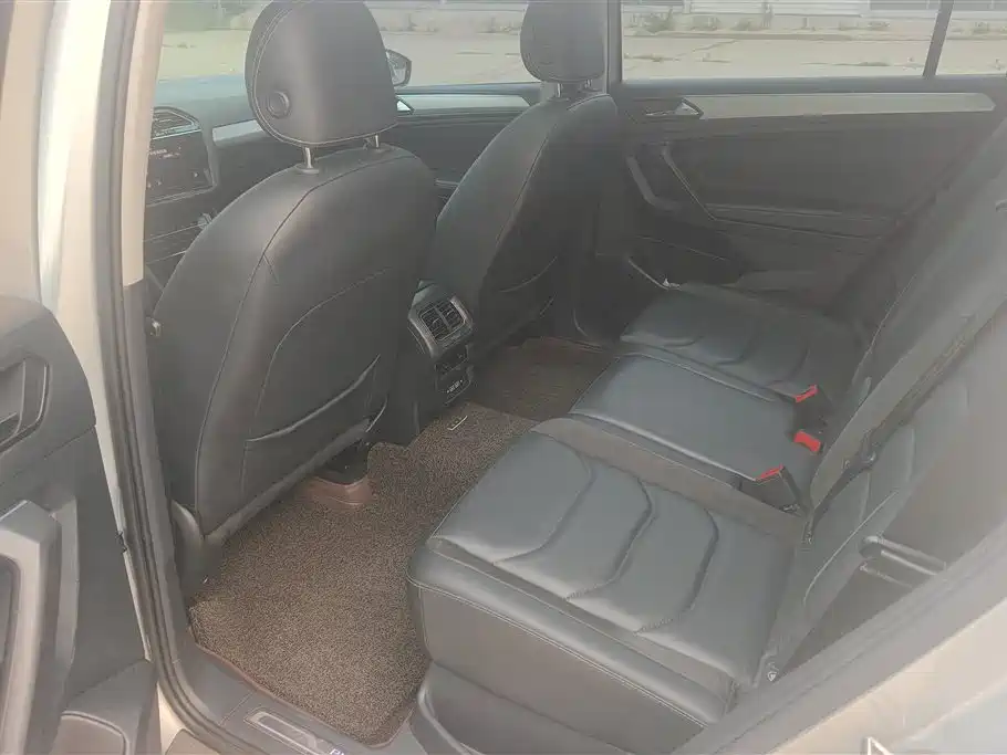 VOLKSWAGEN TIGUAN L NEW ENERGY