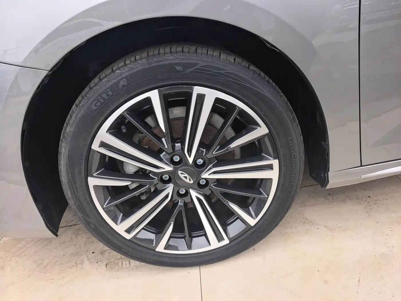 Chery Arrizo 8 2022 2022 1.6T DCT Yi