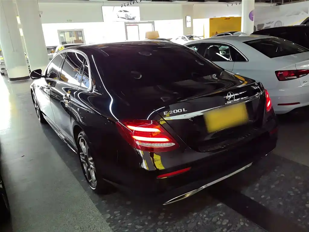 Mercedes-Benz E-Class 2016 E 200 L Sport Type фото 23