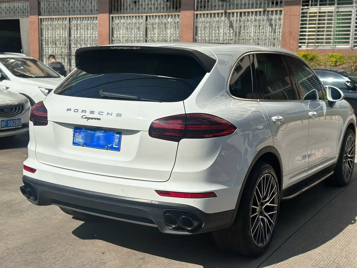 Porsche Cayenne 2016 Cayenne 3.0T фото 8