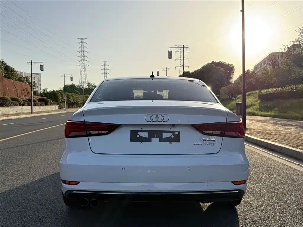 Audi A3 2019 Limousine 35 TFSI Progressive China V фото 5
