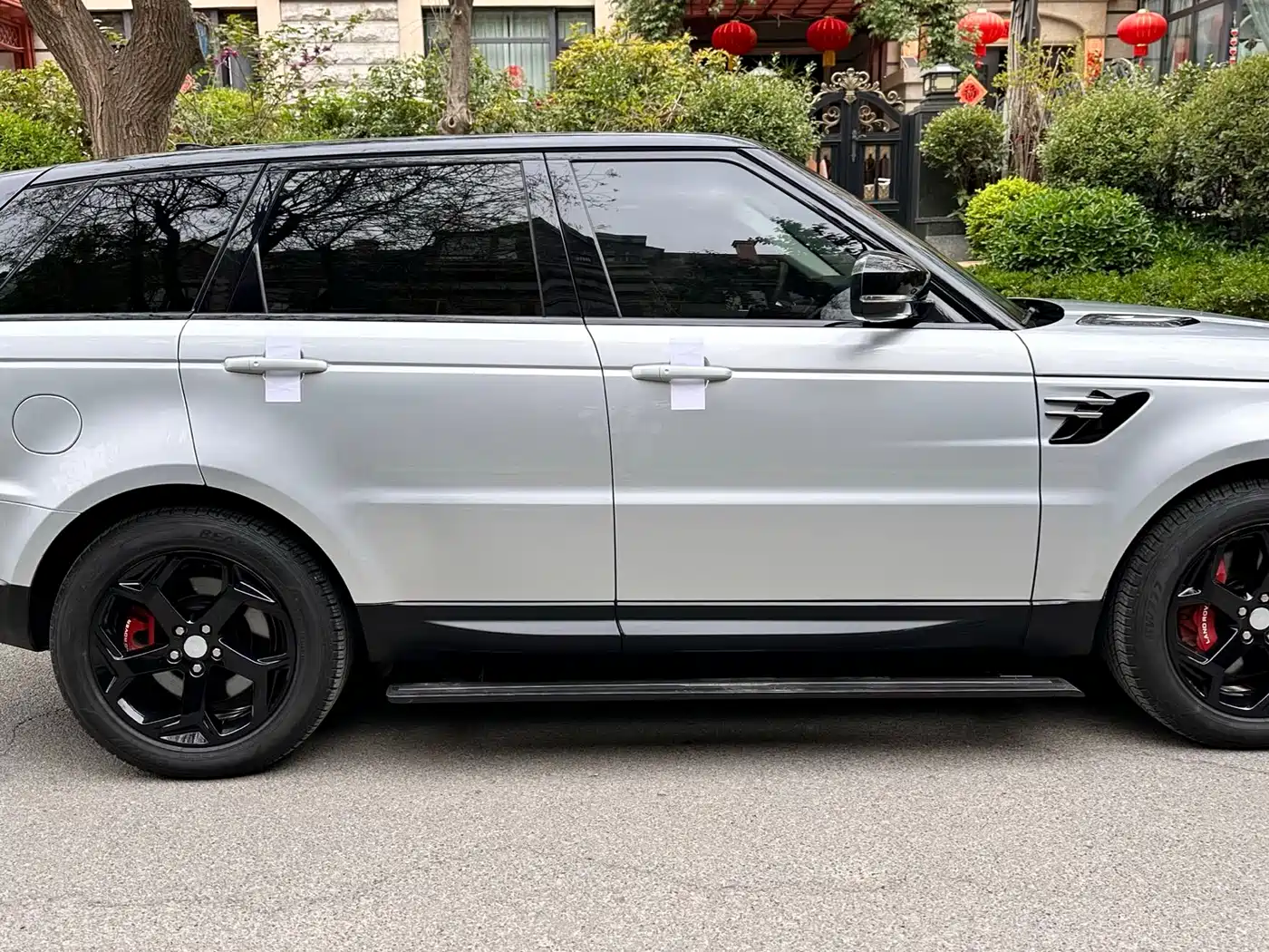 Land Rover Range Rover Sport PHEV 2021 P400e SE фото 18