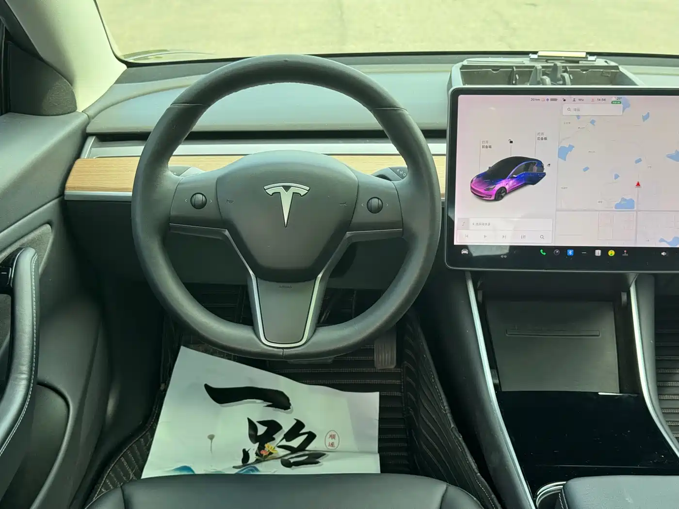 TESLA MODEL 3