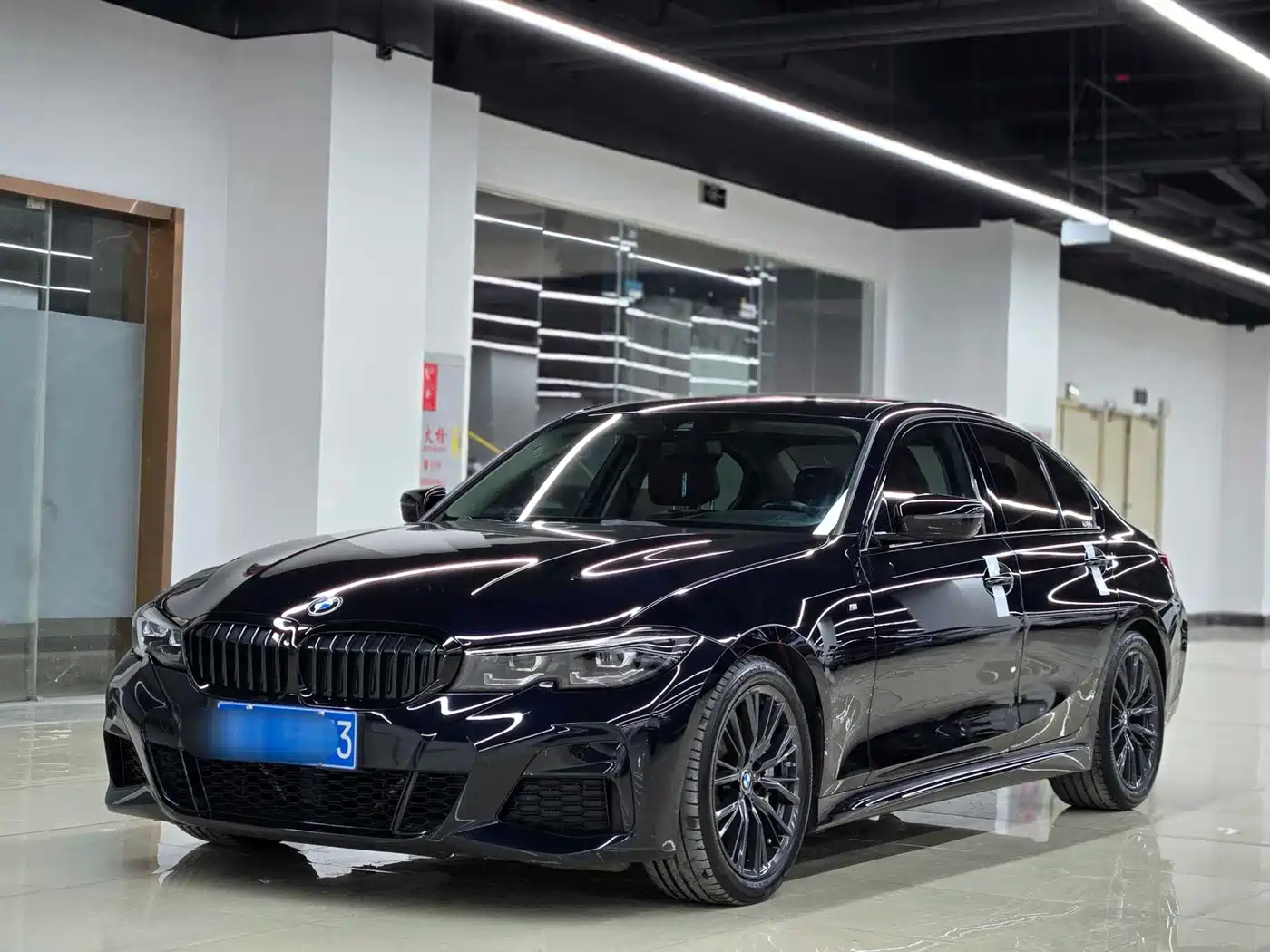 Фото 2 - BMW 3 Series
