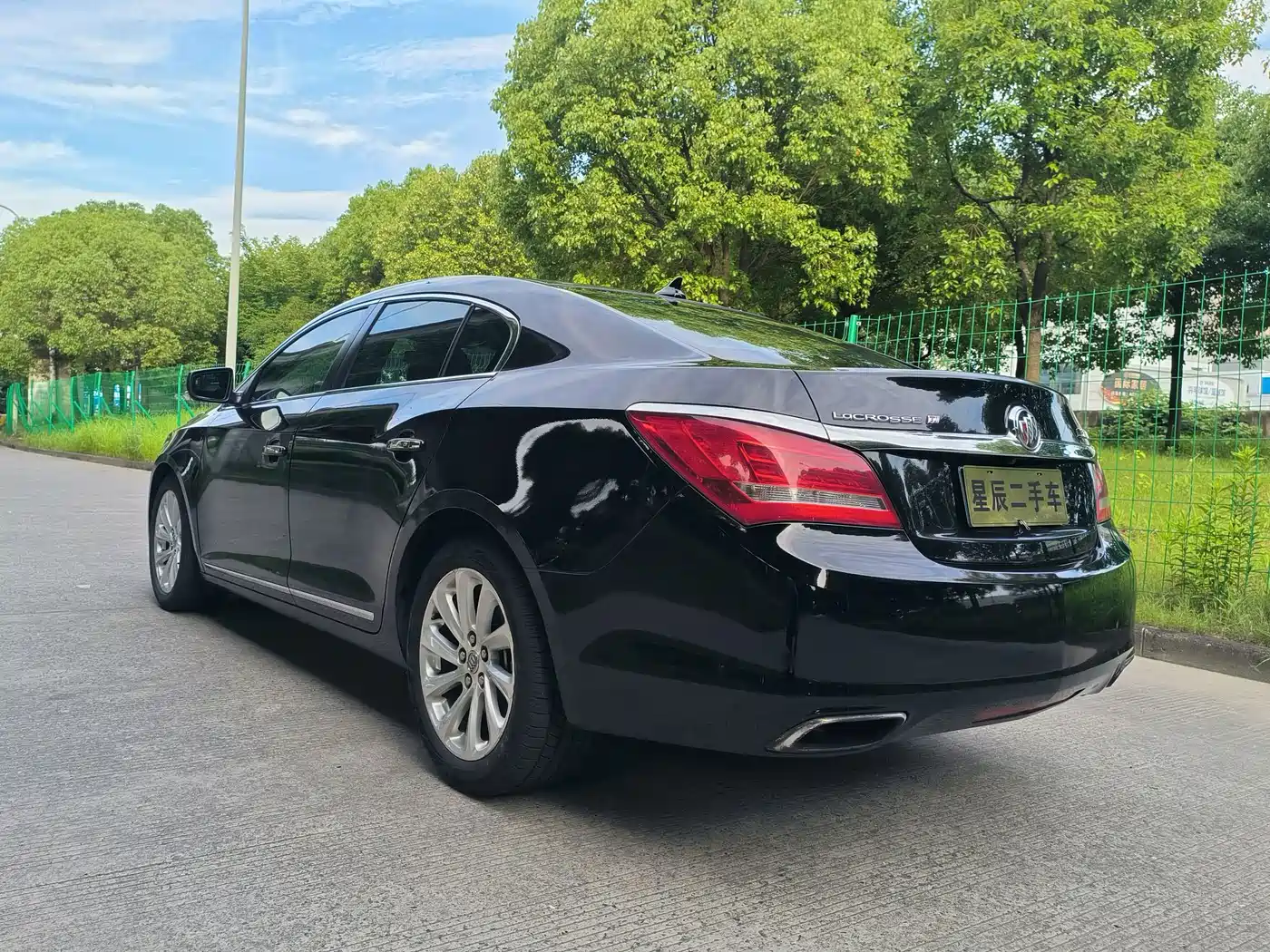 Фото 13 - Buick LaCrosse