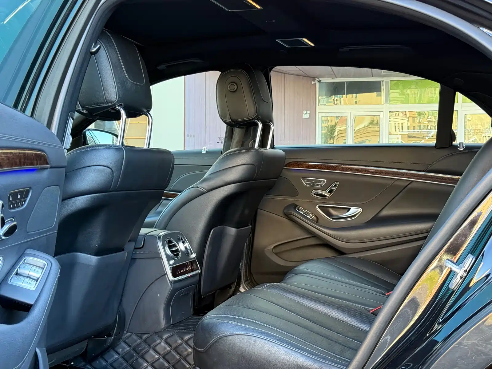 Фото 6 - Mercedes-Benz S-Class