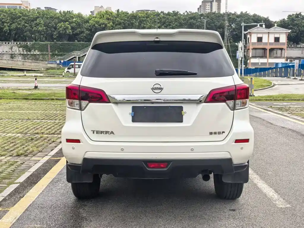 Nissan Terra 2018 2018 2.5L Automatic 2WD Smart Enjoy Edition