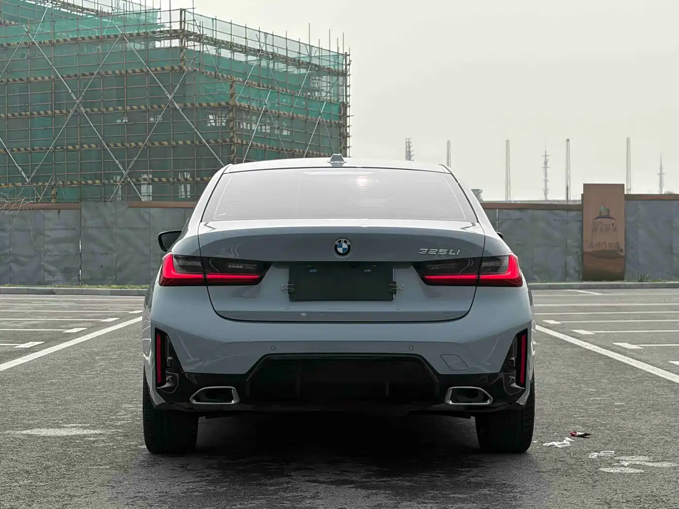 BMW 3 Series 2025 325Li M Sport Package фото 6