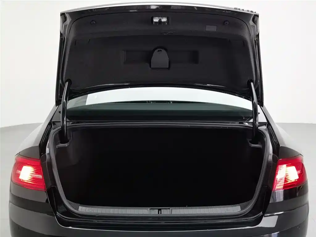Volkswagen Magotan 2019 280TSI DSG Comfort China V фото 16