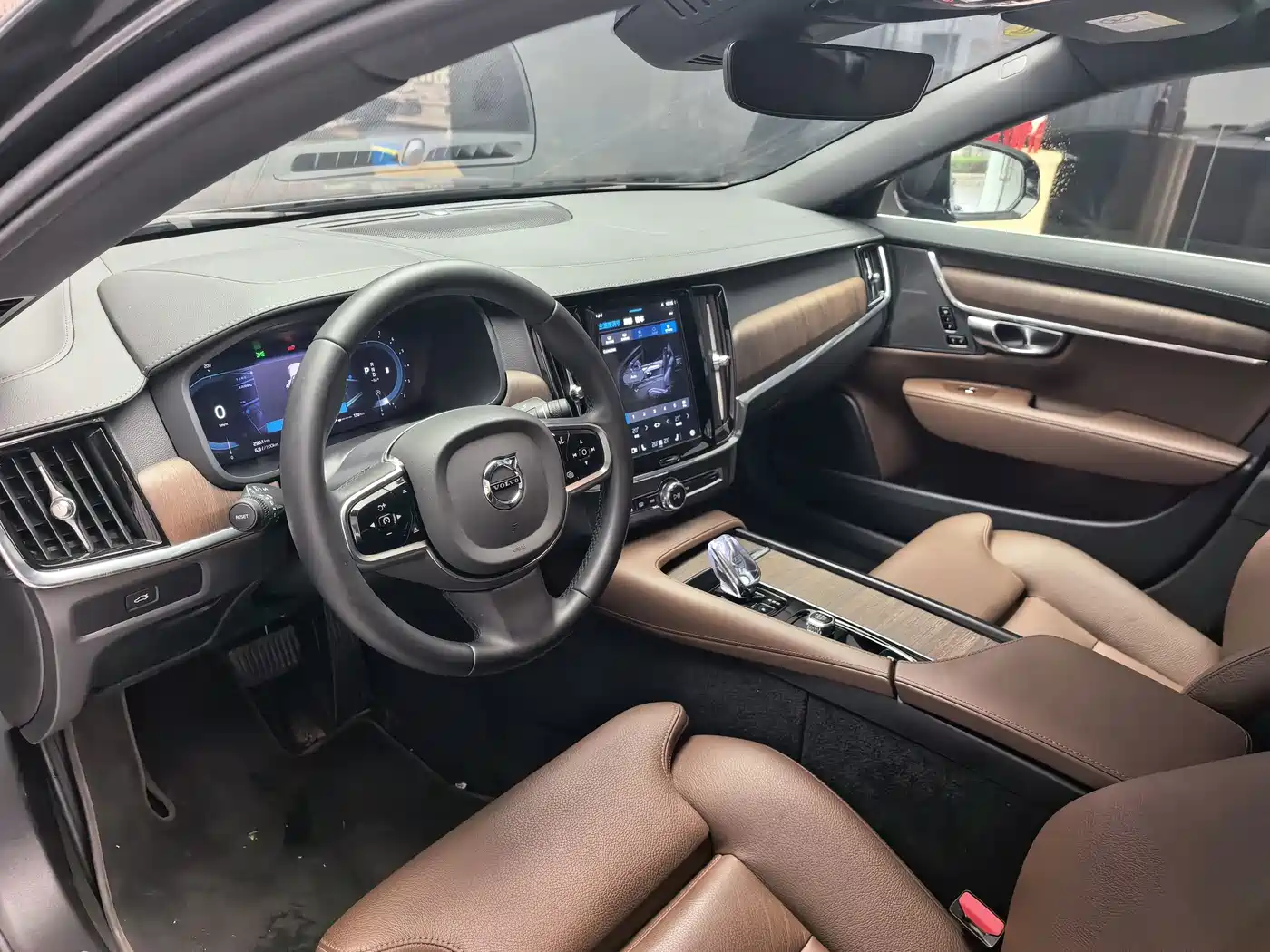 2025 Volvo S90