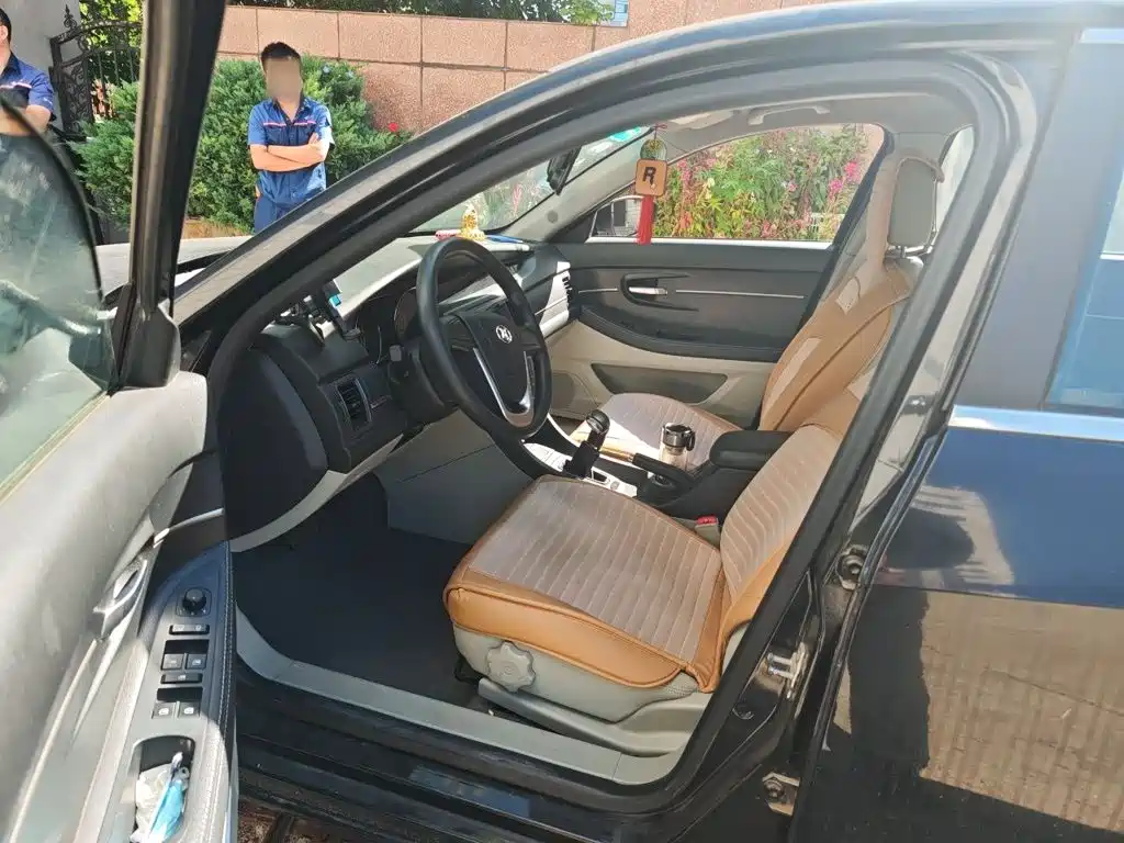BAIC Senova D50 2015 2015 1.5L CVT Standard Value Navigation Edition