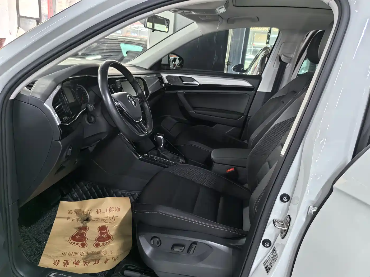 Volkswagen Tayron 2019 330TSI 2WD Luxury China VI фото 5