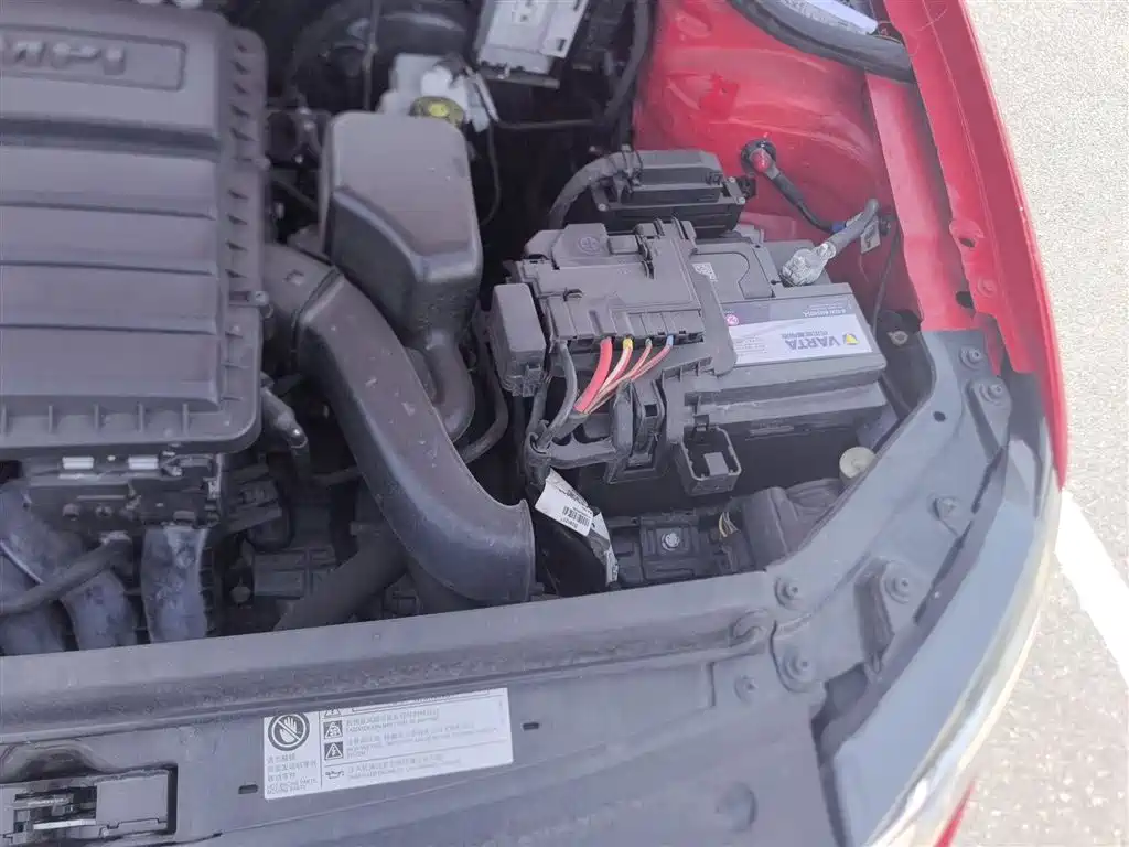 Volkswagen Polo 2014 1.4L Automatic Comfort Edition фото 22