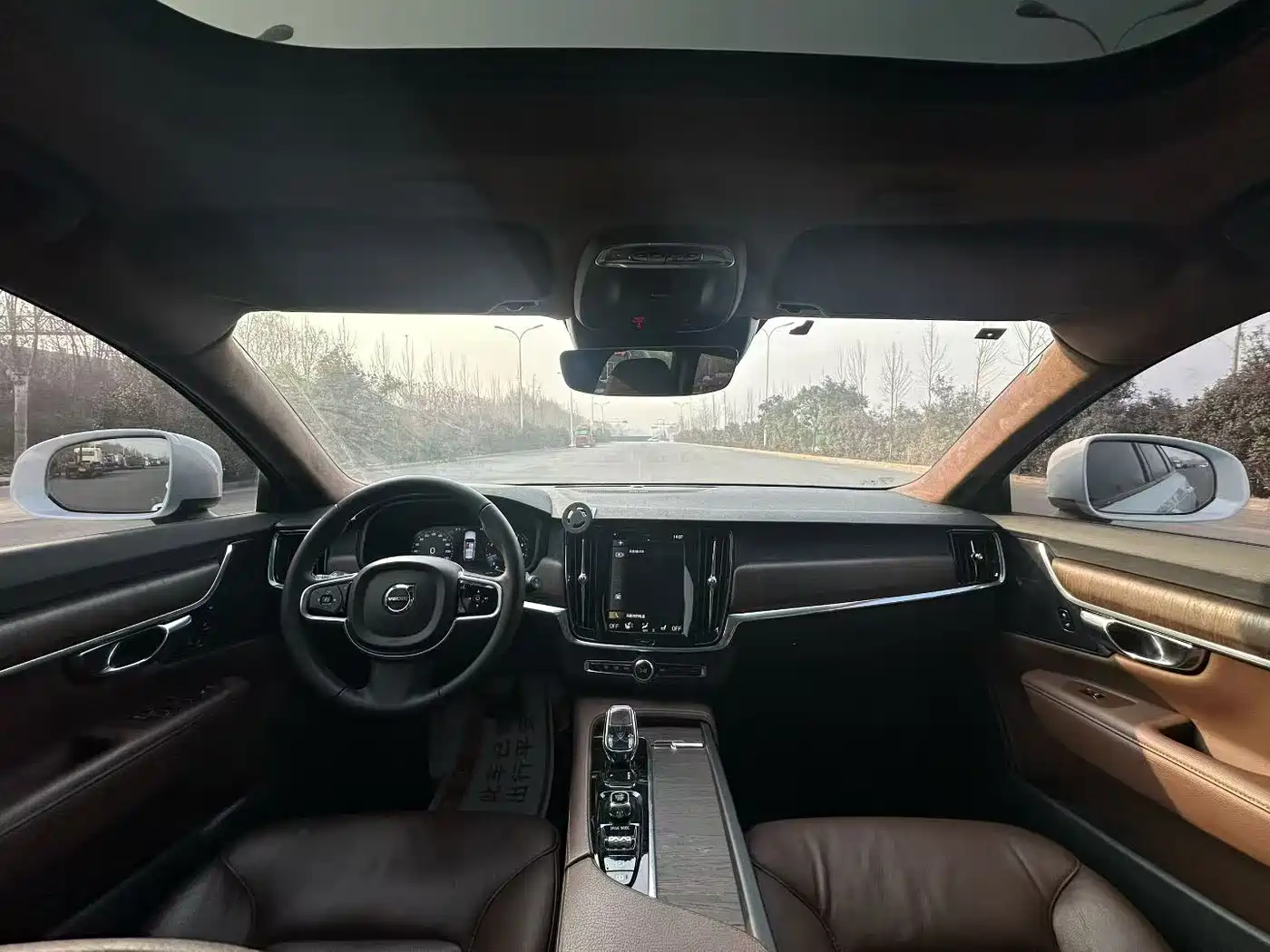 VOLVO V90