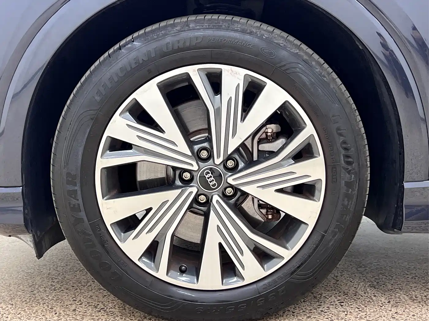 Audi Q4 e-tron 2023 2022 40 e-tron Pioneer Edition