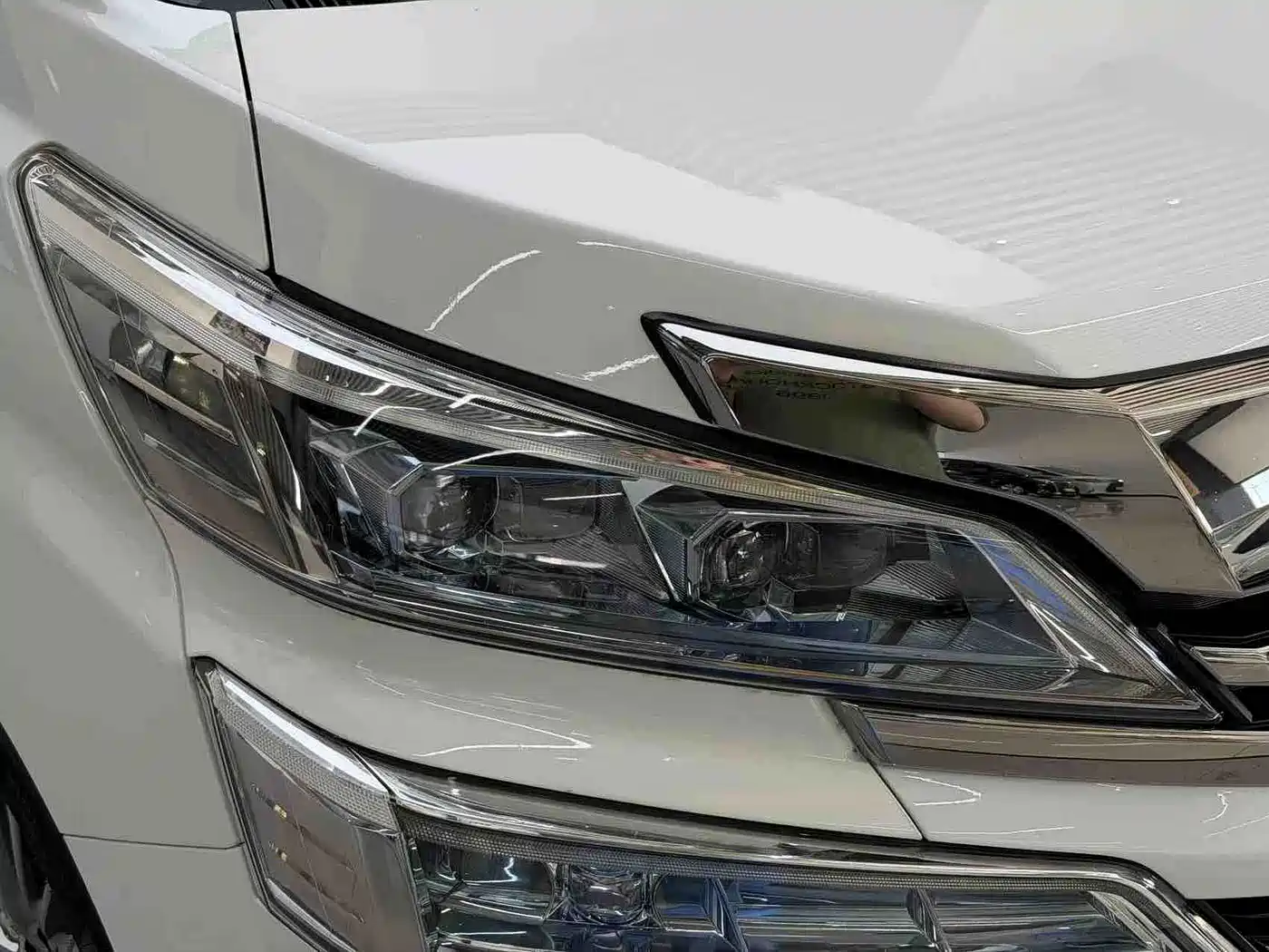 Toyota Vellfire 2021 2021 Crown Hybrid 2.5L HV Premium Edition