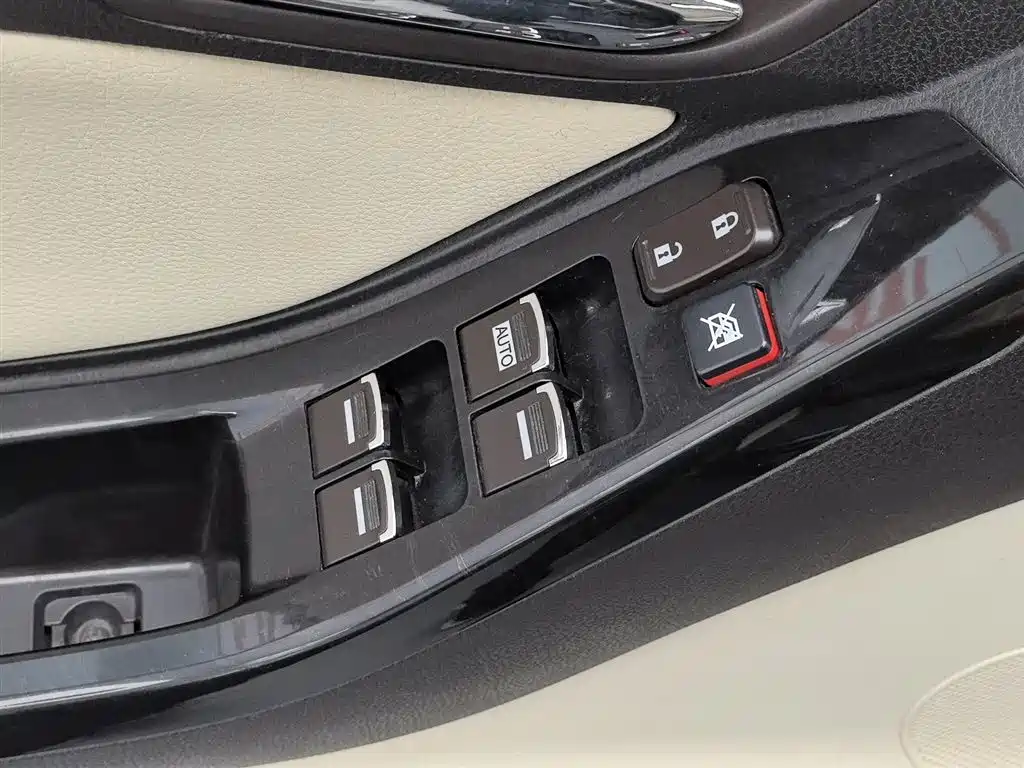 BYD Surui 2013 1.5TID Automatic Luxury фото 9