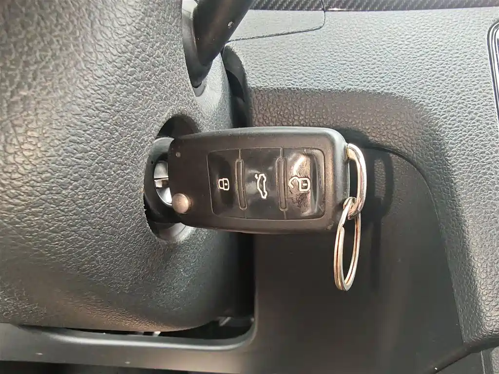 Škoda Skoda Rapid Spaceback 2020 1.5L Auto Comfort фото 17